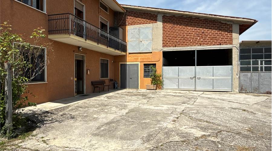 Corte esclusiva e facciata