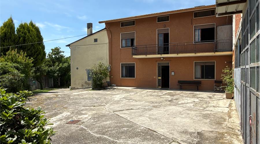 Corte esclusiva e facciata