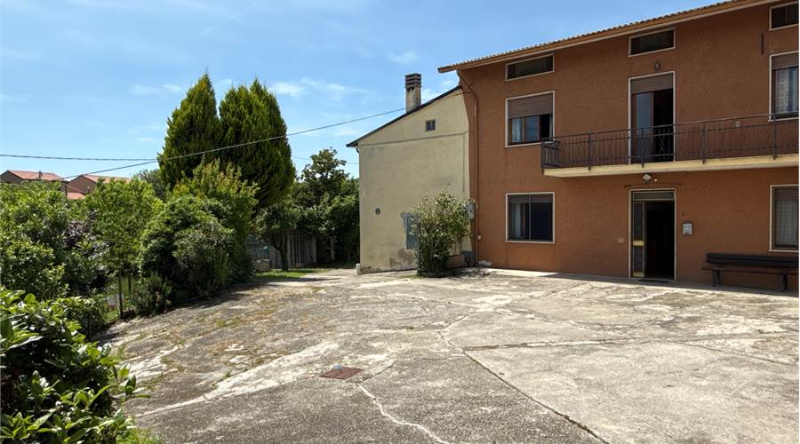 Corte esclusiva e facciata