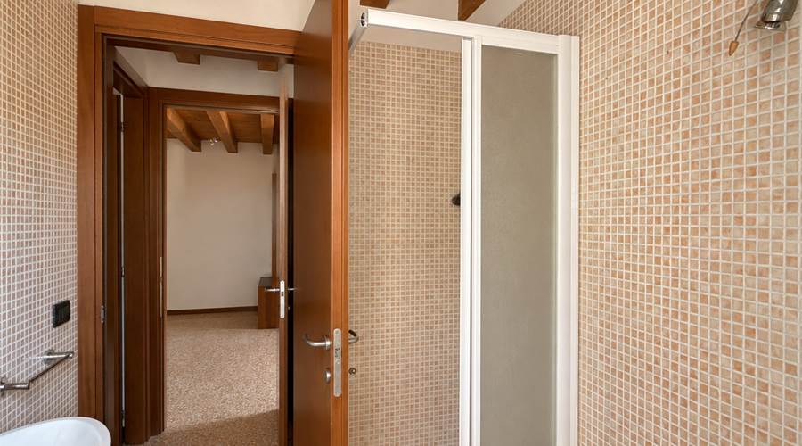 Bagno piano terra
